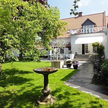 B&B The Old Chestnut Tree Silkeborg Exterior photo